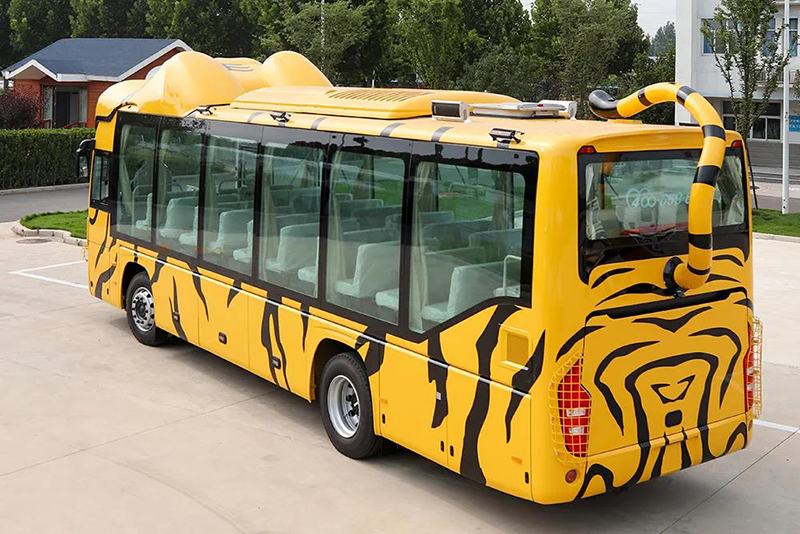 游览车旁展才艺，河南版“熊大”上热搜