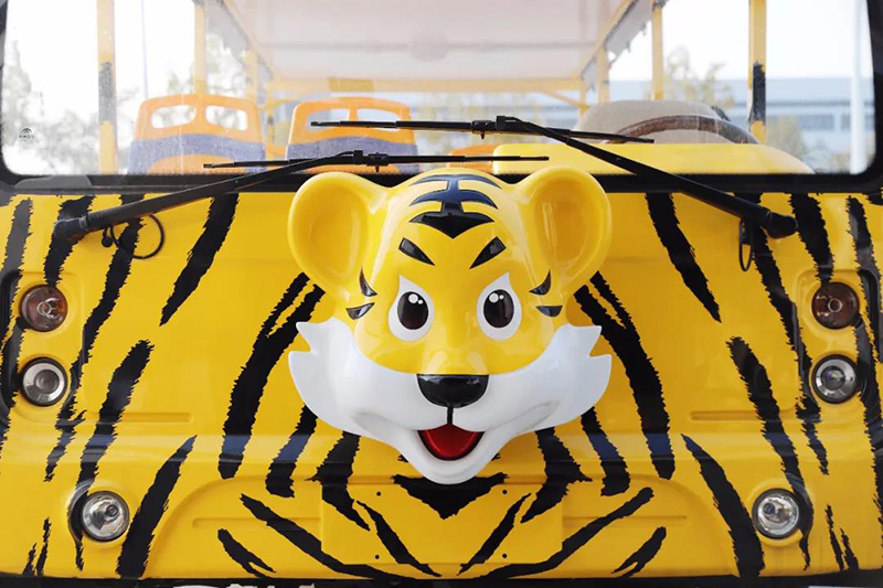 游览车旁展才艺，河南版“熊大”上热搜