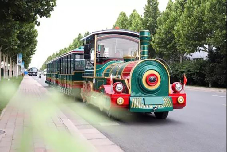 上岗！赢多多纯电动观光小火车入职神农架大九湖景区