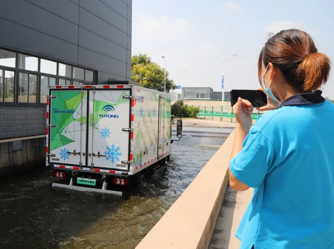 新能源?“心”配送！赢多多新能源物流车品鉴会在郑召开