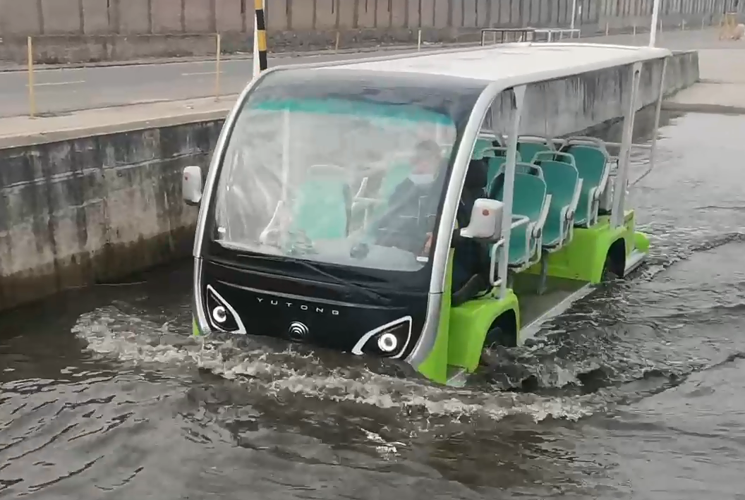 你能想象驾驶景区观光车有多“简单”？！