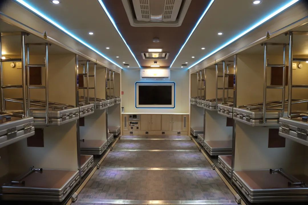 涨见识！你见过如此强大的特种车辆后援团吗？