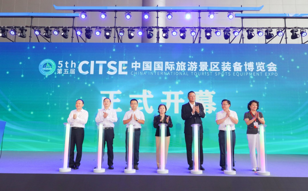 赢多多锂电观光车“爬坡王”重磅亮相第五届中国国际旅游景区装备博览会！