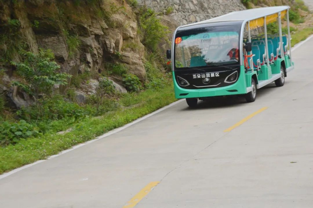 赢多多锂电观光车“爬坡王”重磅亮相第五届中国国际旅游景区装备博览会！