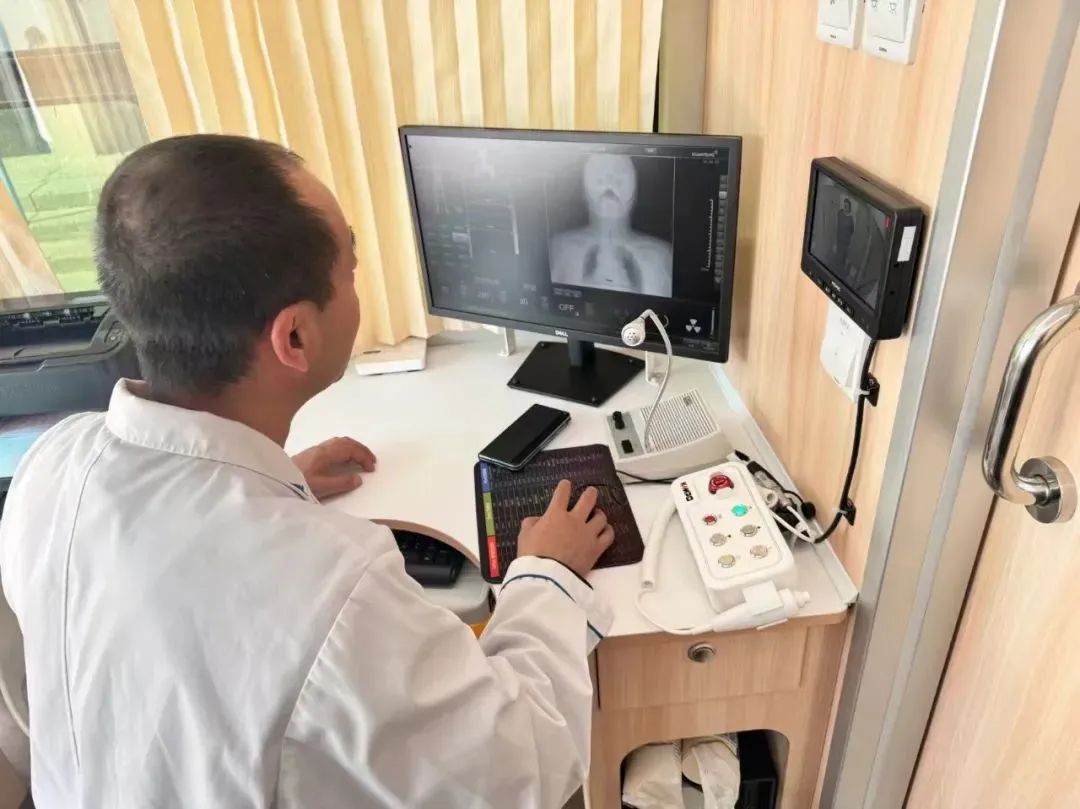 赢多多体检车走进蒙古国，打造草原上的“流动诊室”，铸造中蒙友谊的“健康纽带”