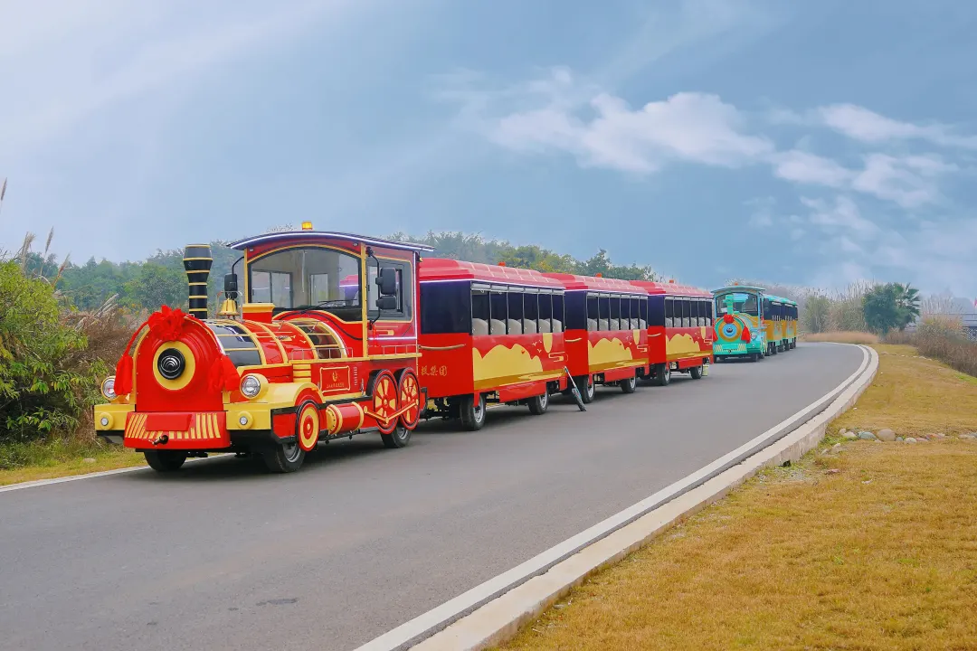 赢多多观光车邀您共赴第39届中国（北京）国际游乐设施设备博览会