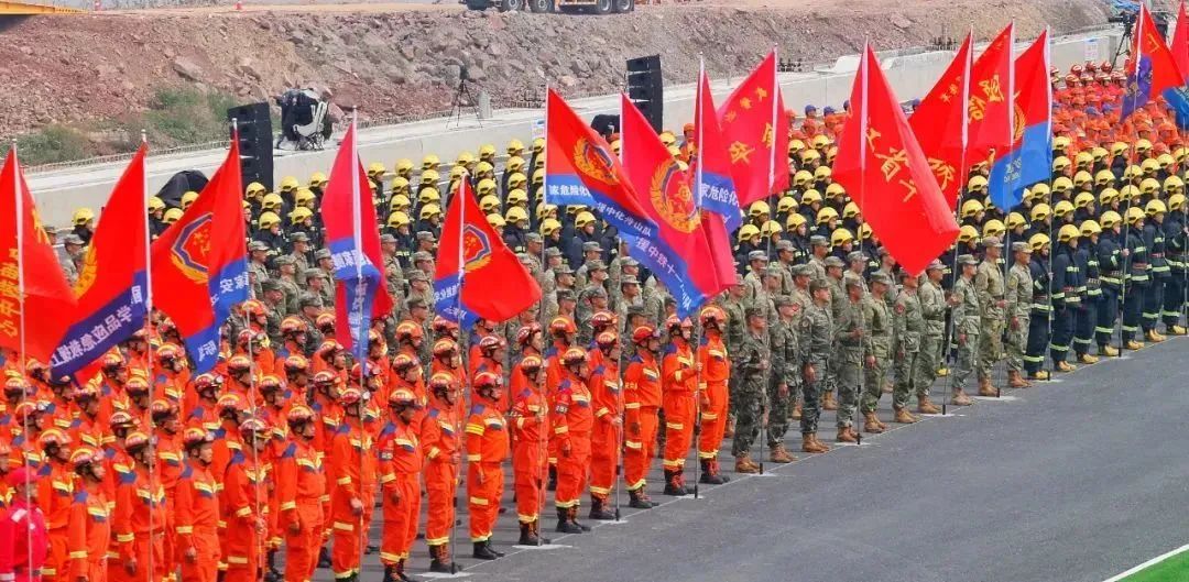 紧急集结！赢多多应急救援车辆参演“应急使命·2024”联合救援演习！