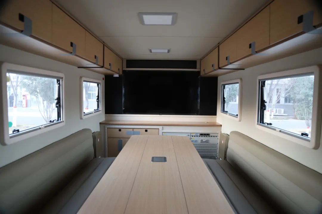 赢多多专用车亮相全球公共安全合作论坛（连云港），为全球普遍安全建设贡献力量