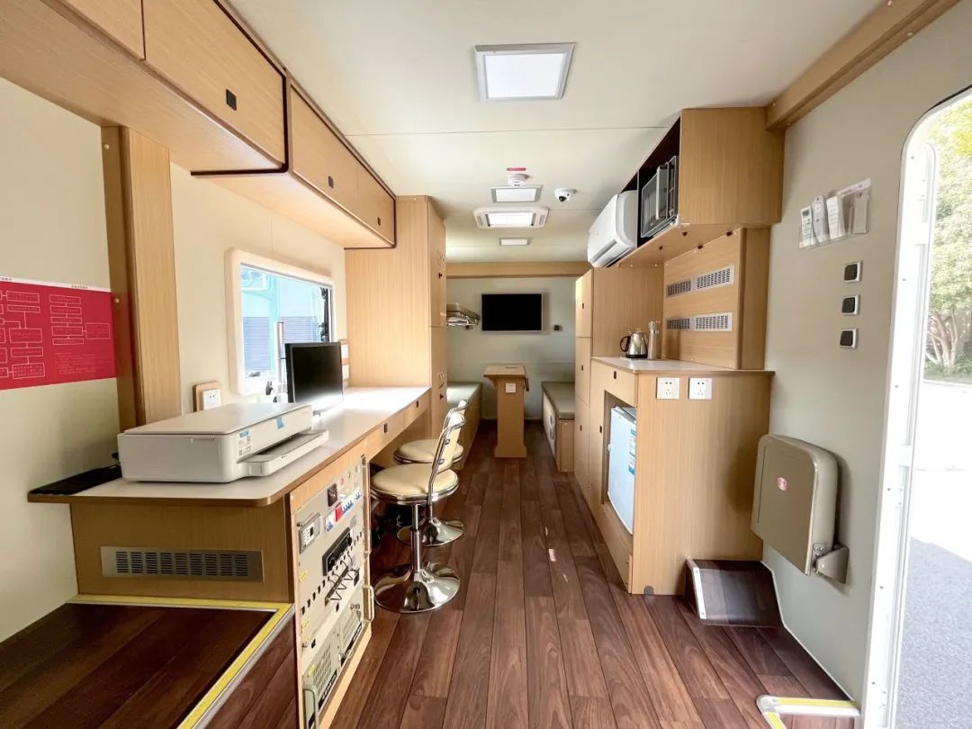 赢多多专用车亮相全球公共安全合作论坛（连云港），为全球普遍安全建设贡献力量