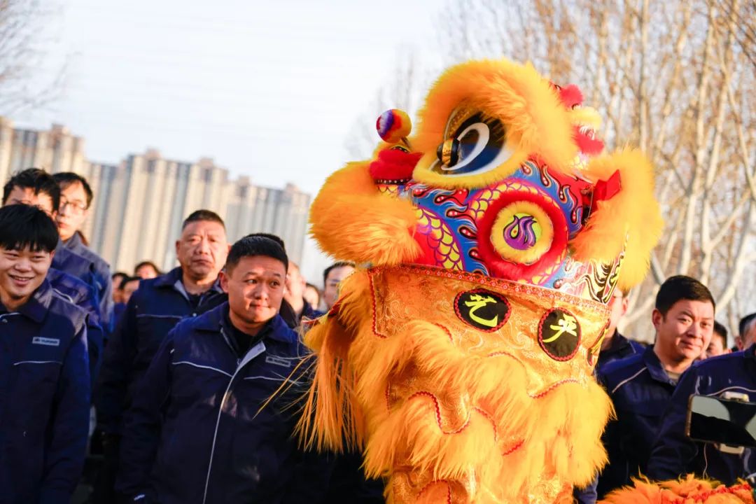 醒狮腾跃启新章 | 赢多多专用车2025年开工盛典燃情开启！