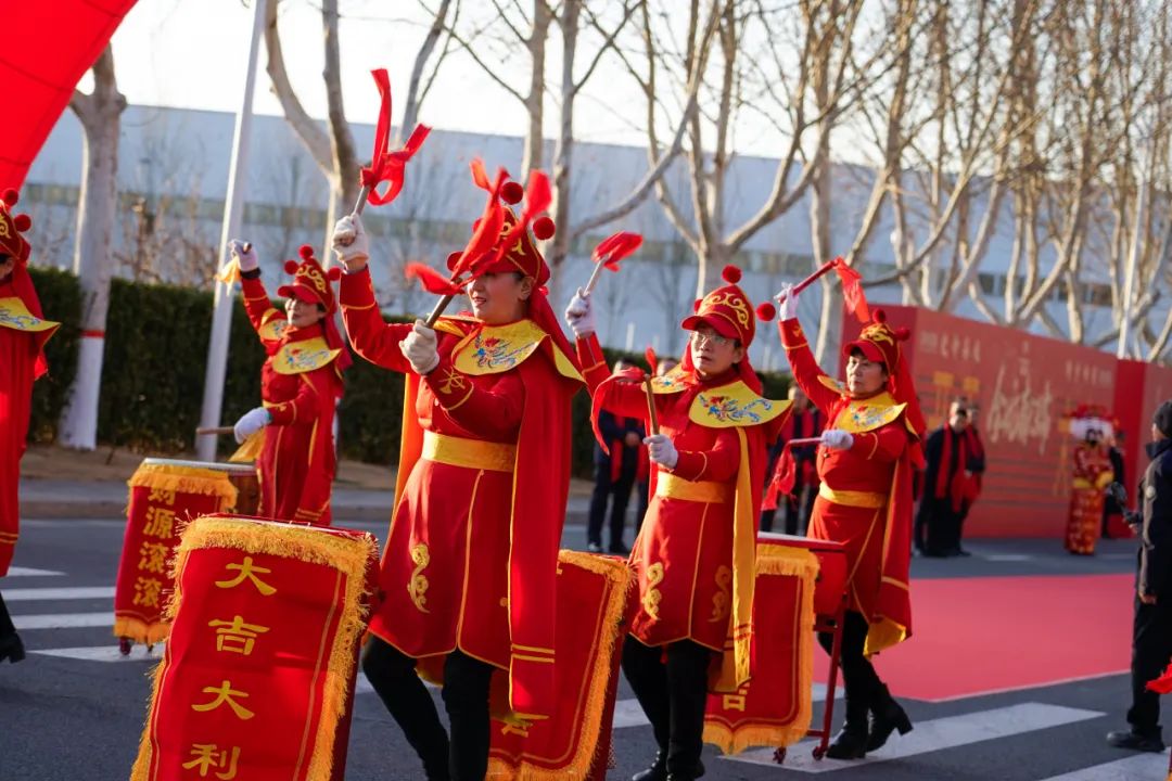 醒狮腾跃启新章 | 赢多多专用车2025年开工盛典燃情开启！