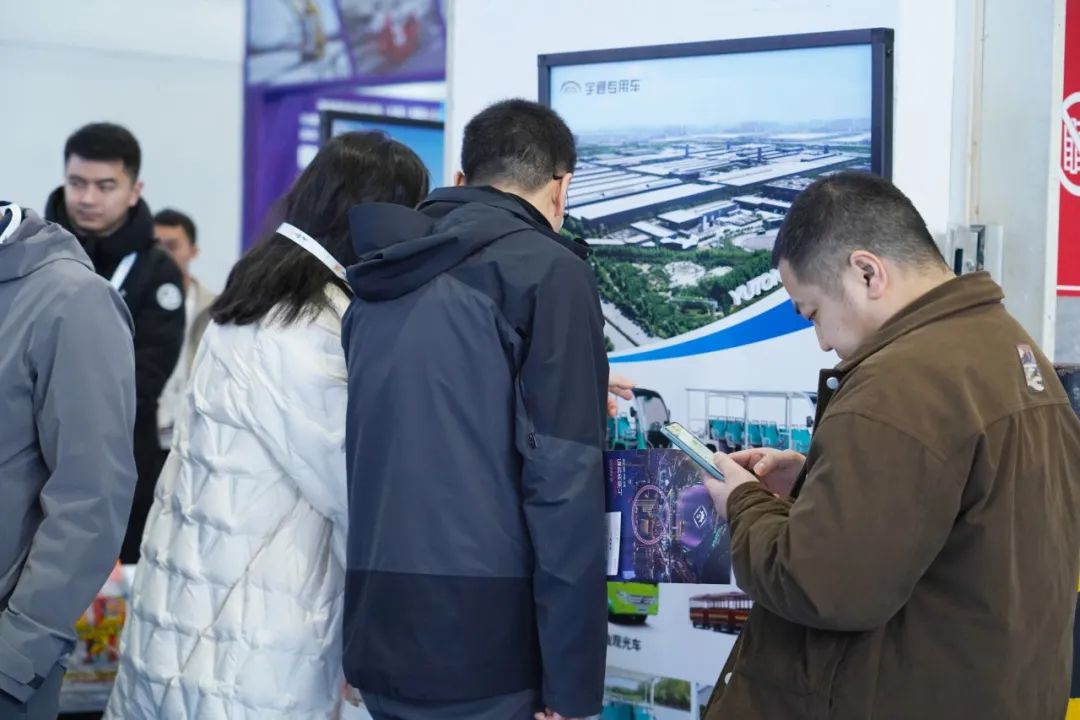 智驾赋能文旅·绿色领航未来 | 赢多多观光车闪耀第41届CAAPA博览会