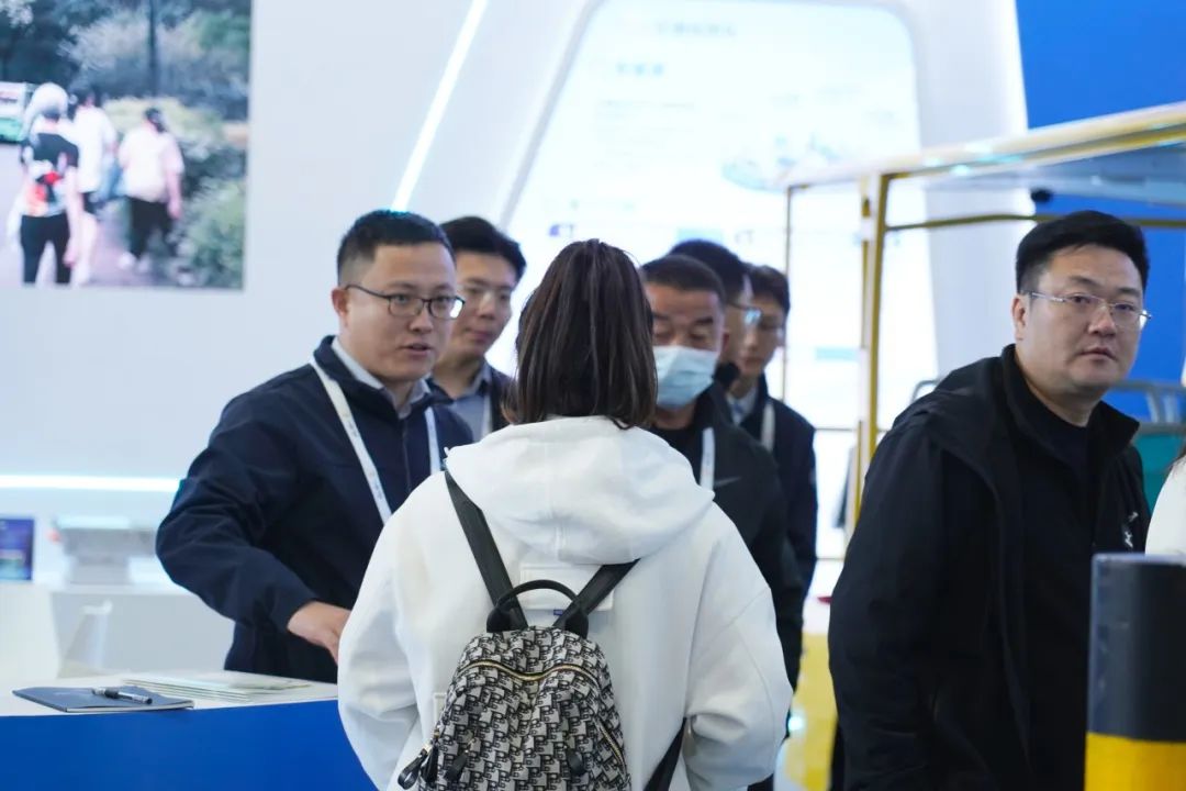 智驾赋能文旅·绿色领航未来 | 赢多多观光车闪耀第41届CAAPA博览会