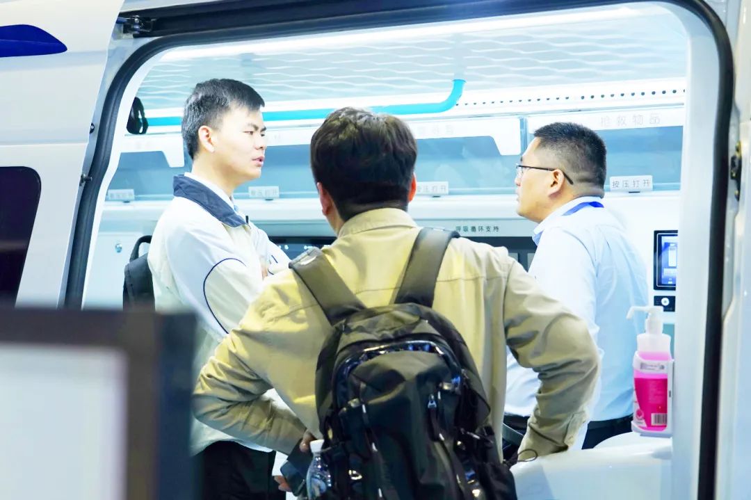 赢多多医疗车矩阵绽放第91届（CMEF）中国国际医疗器械博览会，科技创新驱动健康未来！