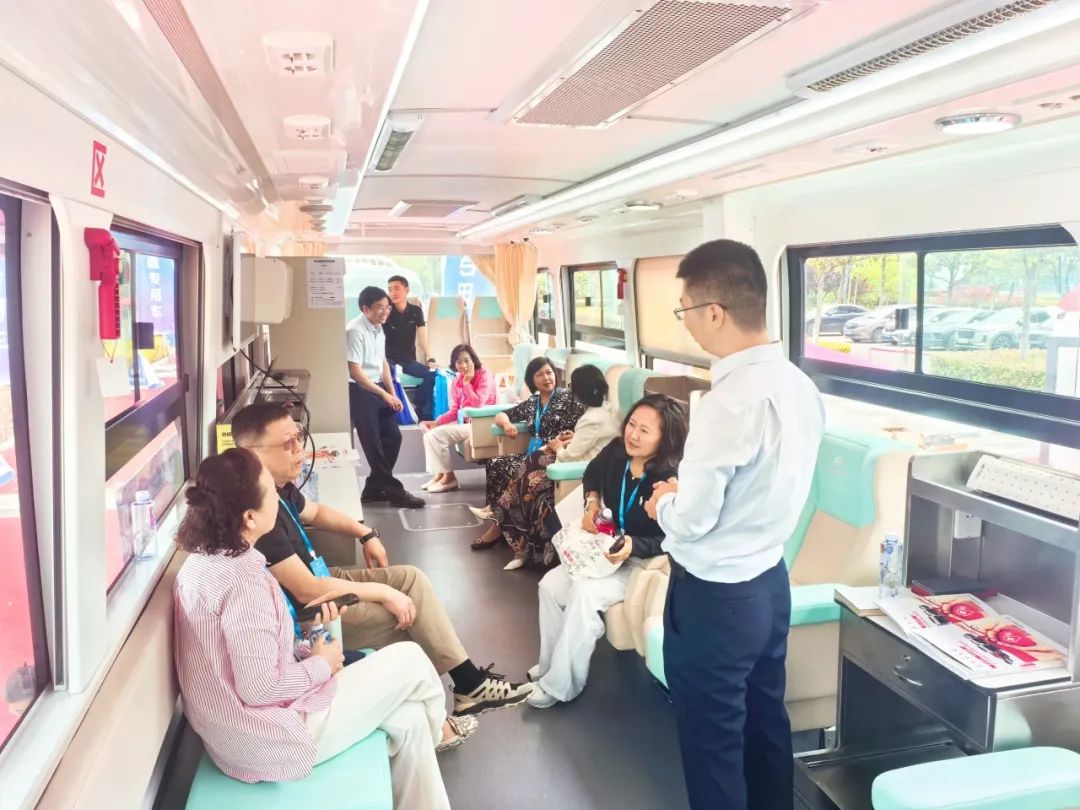 热血启航，智创未来 | 赢多多献血车整体解决方案亮相第八届“全国血站管理大会”