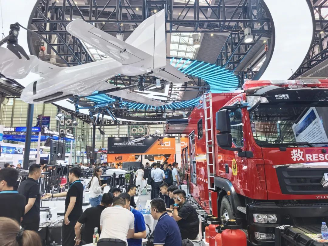 低空腾飞 安全护航｜赢多多无人机系列装备亮相2025国际低空经济与无人系统博览会